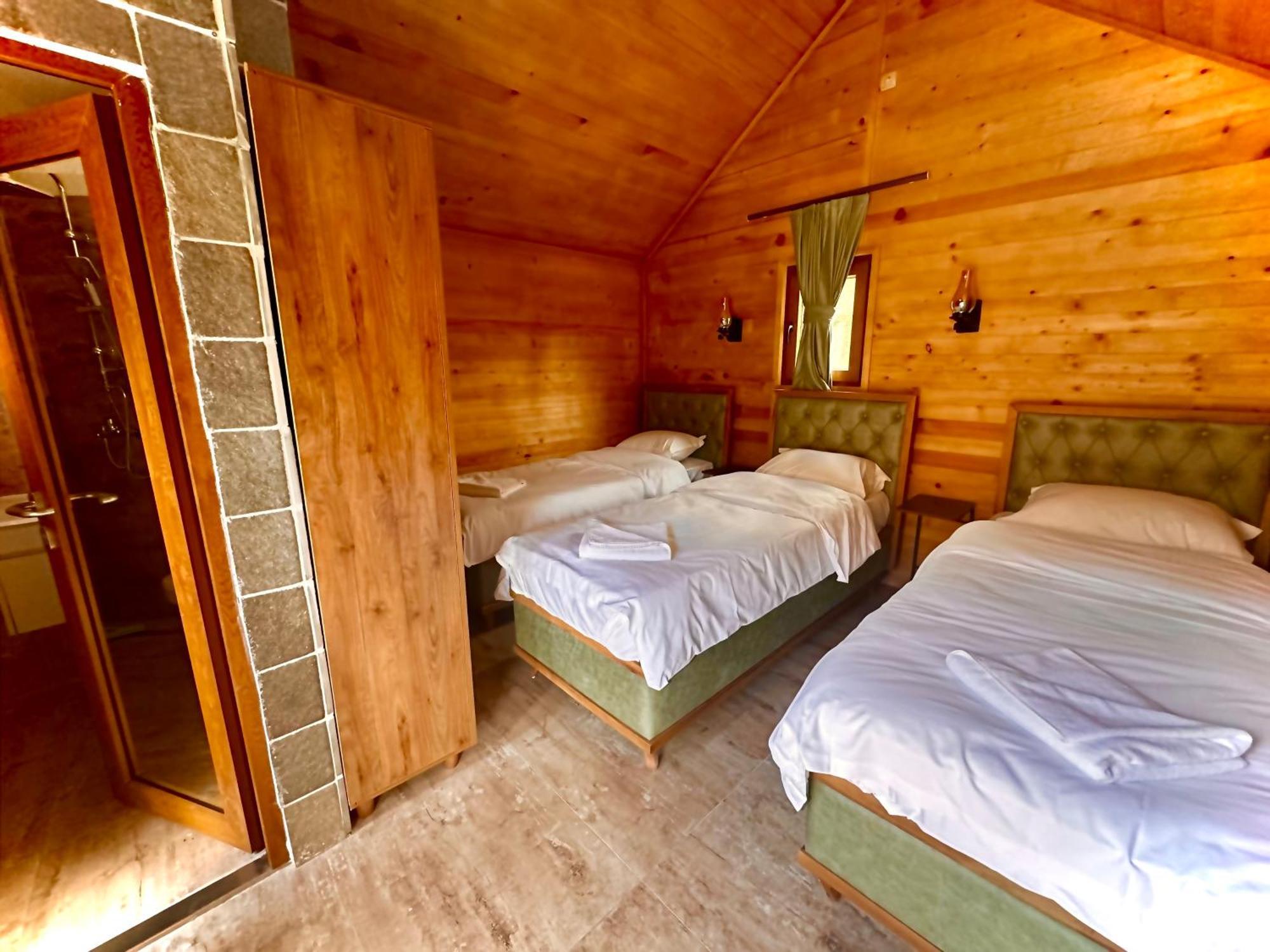 Malesia Eko Resort 페야 외부 사진